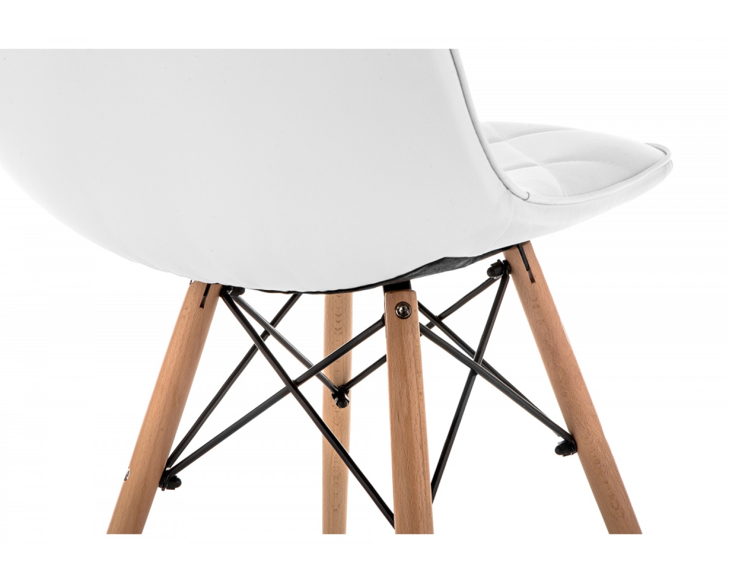 Стул Eames PC-147 белый