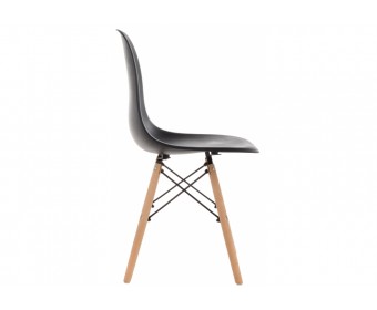Пластиковый стул Eames PC-015 черный