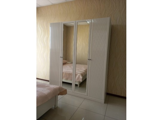 Спальня "Бетти" (4х ств. кровать 1,8,ламели) белая