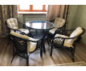 Обеденный стол из ротанга Дакота