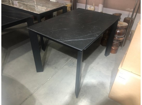 Стол CORNER 120 MATT BLACK MARBLE SOLID CERAMIC / BLACK, ®DISAUR