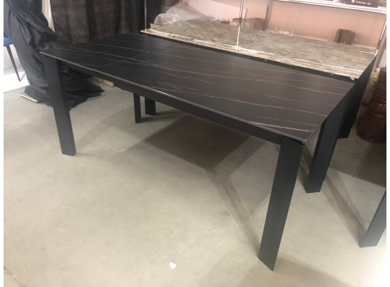 Стол CORNER 120 MATT GOLDEN BLACK SINTERED STONE / BLACK 