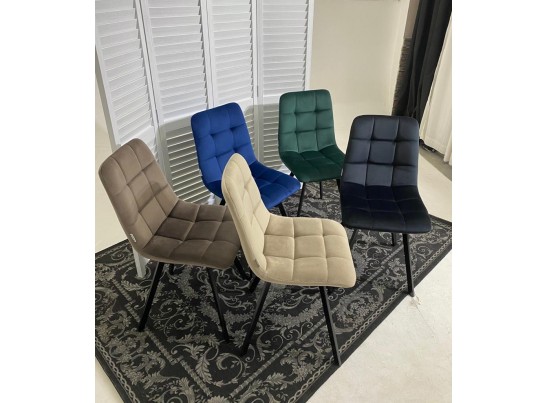 Стул CHILLI SQUARE BLUVEL-78 GREEN, велюр / черный каркас 