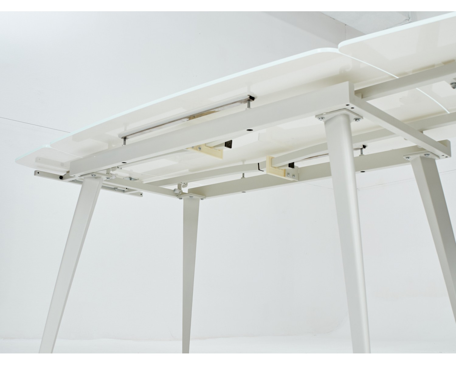 Стол ELIOT 120 FROSTED SUPER WHITE белое матовое стекло/ белый каркас