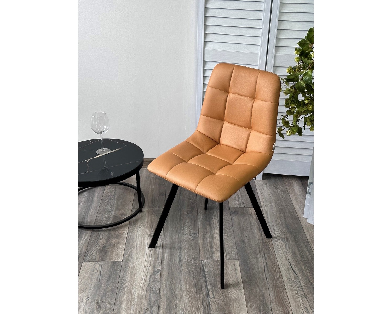 Стул CHILLI-Q SQUARE Oracul 542 Темно-желтый, экокожа PU / черный каркас,