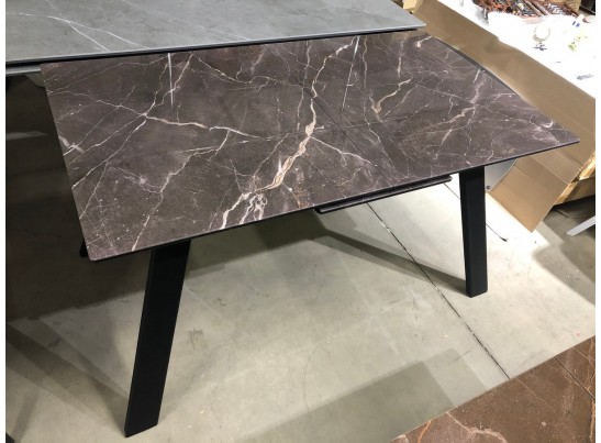 Стол Морис 140 ДАРК, стекло / черный каркас 
