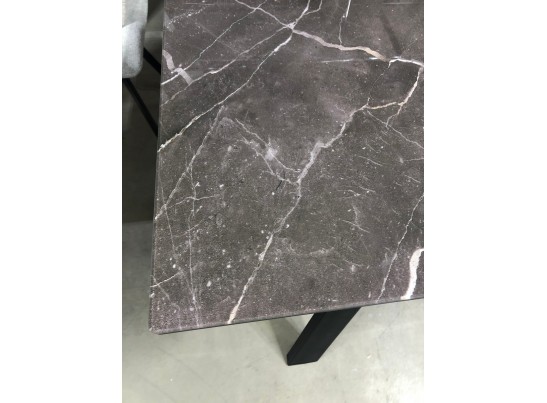 Стол Морис 140 ДАРК, стекло / черный каркас 