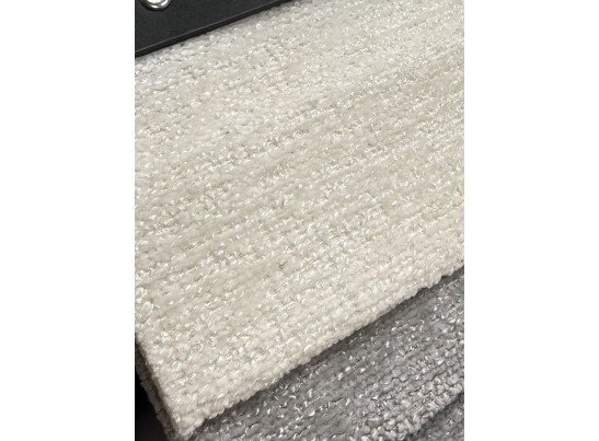 Стул SNUG 3018-01 белый, шенилл / черный каркас, ®DISAUR